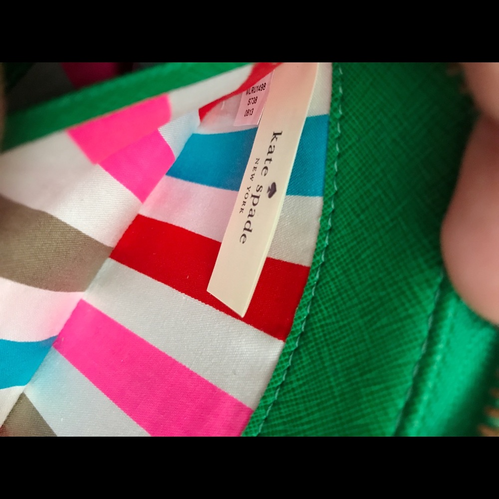 Green Kate Spade wallet - Picture 4 of 5
